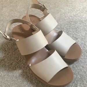 Sole Society Pavlina wedge 8.5
